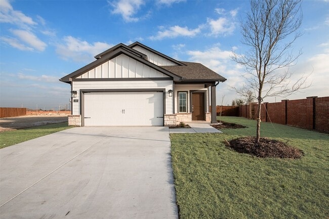 1452 Twin Frks Dr