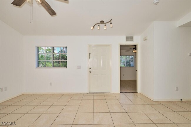 Photo - 3825 Hollycrest St