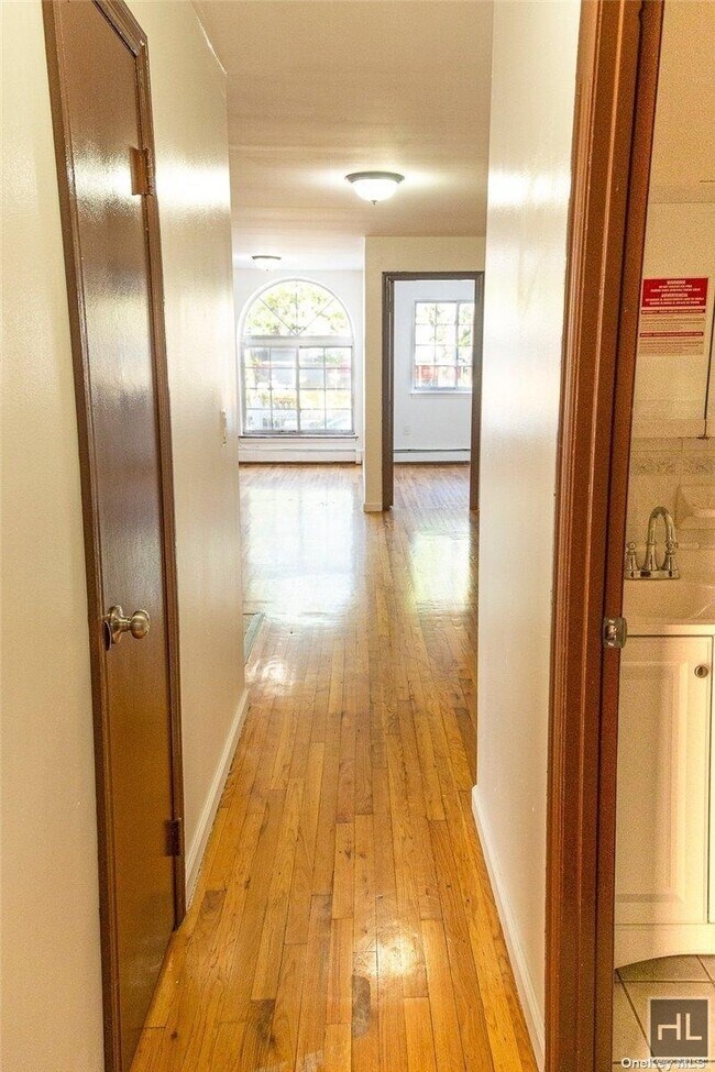 Photo - 168 PLACE Unit 1