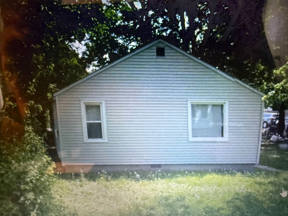 Photo - 308 Canby Ave House