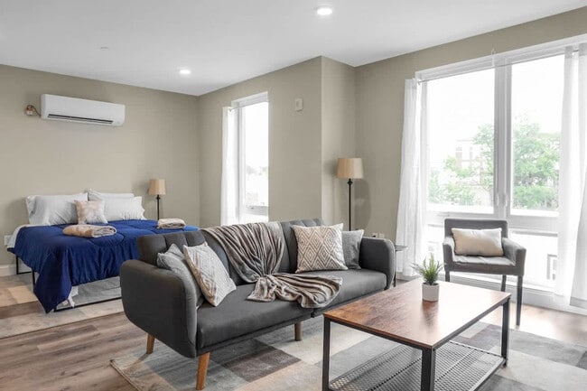 Building Photo - 140 Pearl St