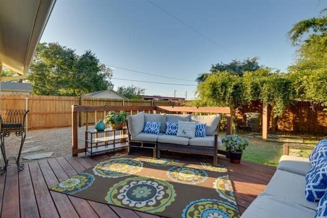 Photo - 520 W Bluff St