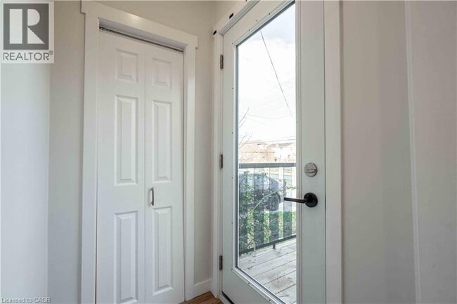 Photo - 204 Glow Ave