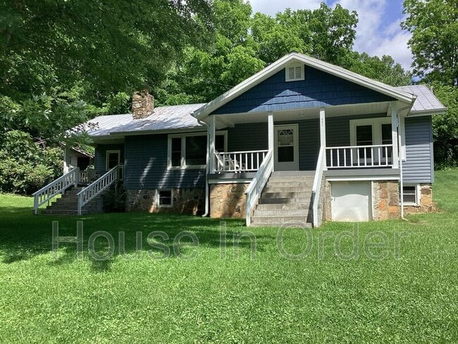 Photo - 431 White Oak Rd