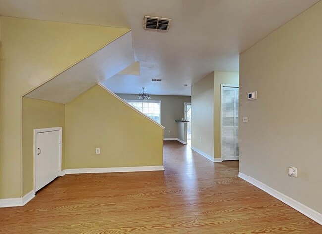 Photo - 7604 Glades Ct