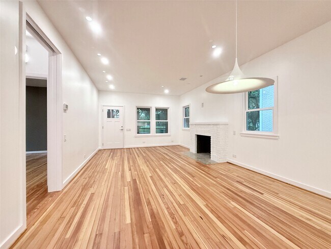 Photo - 1412 Sul Ross St