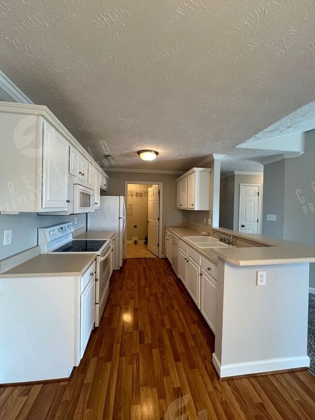 Photo - 2Bdrm 2Bath in Gated Community - Available Now!