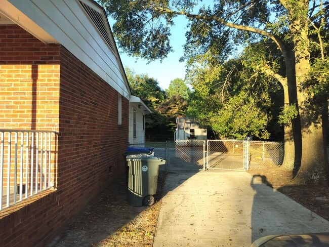 Photo - Fayetteville Ranch