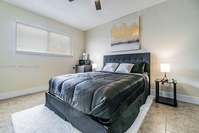 Photo - 901 NW 22nd Pl