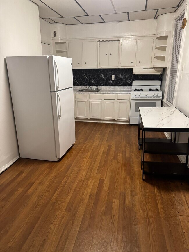 Photo - 1604 Central Ave