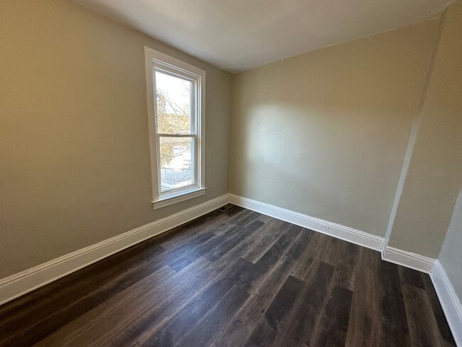 Photo - Large 2 bedroom House for Rent