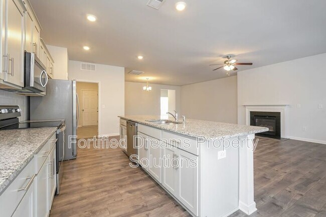 Photo - 7042 Quarter Horse Dr