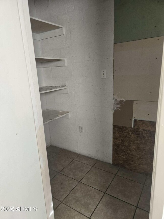 909 N Kadota Ave Unit 1