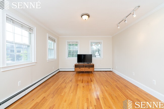 Photo - 121 Sciarappa St Unidad 2