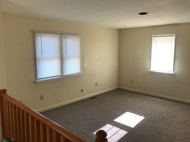 Photo - 227 E Allen St