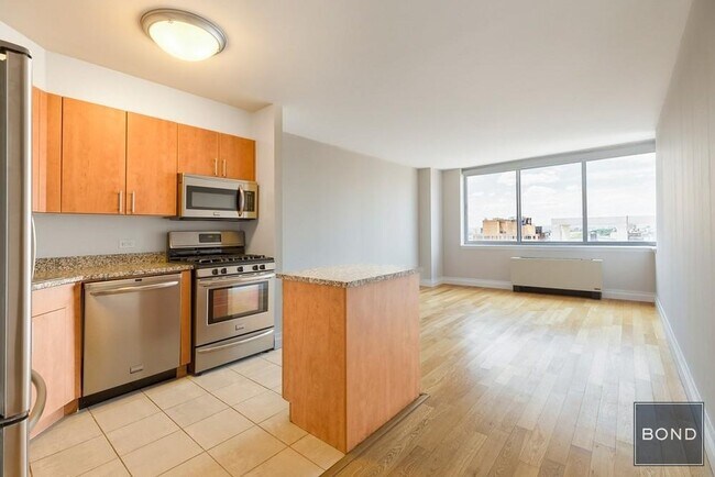 Building Photo - 776 Sixth Avenue Unit 34H Rental