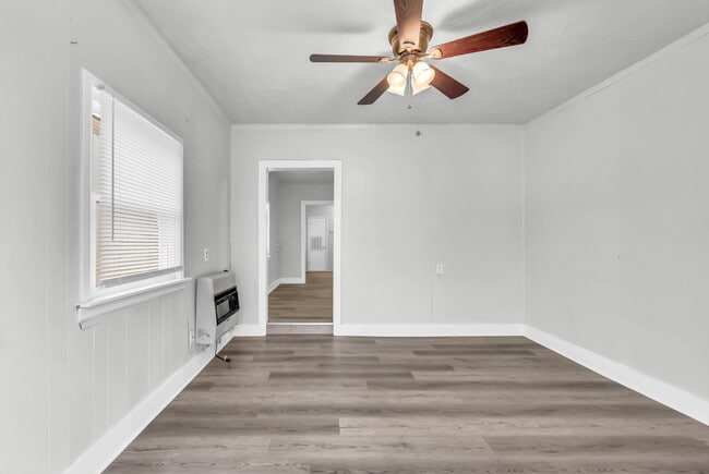 Photo - Charming 2-bedroom, 1-bath near downtown Clarksville!