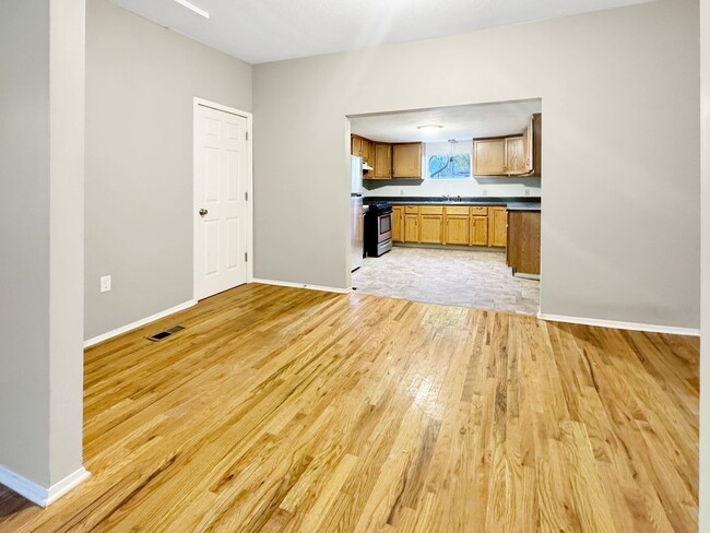 Photo - 314 Indiana Ave NW