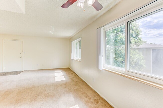 Creekside At Amherst Apartments