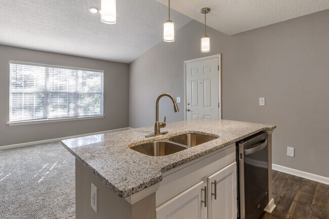 Photo - Avenue at Harbison