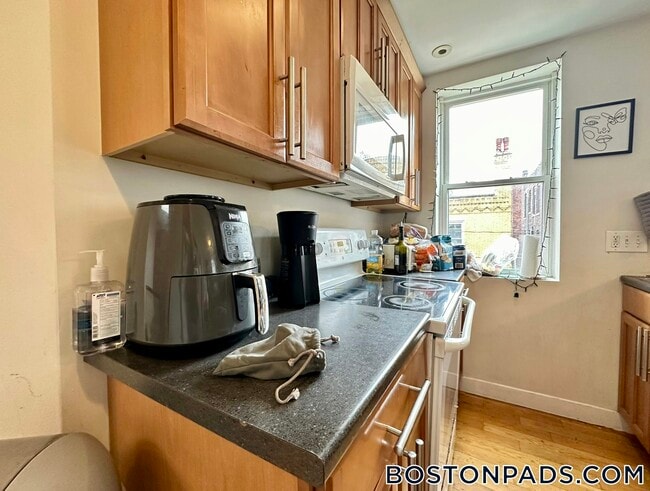 Photo - 836 Huntington Ave Unidad 3