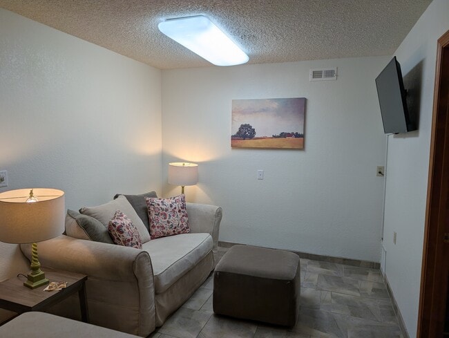 605 Flora St Unidad Apartment