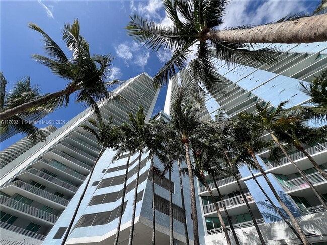 Photo - 335 S Biscayne Blvd Condominio Unidad # 1407