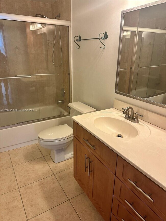 Photo - 2500 Parkview Dr Unit 2103