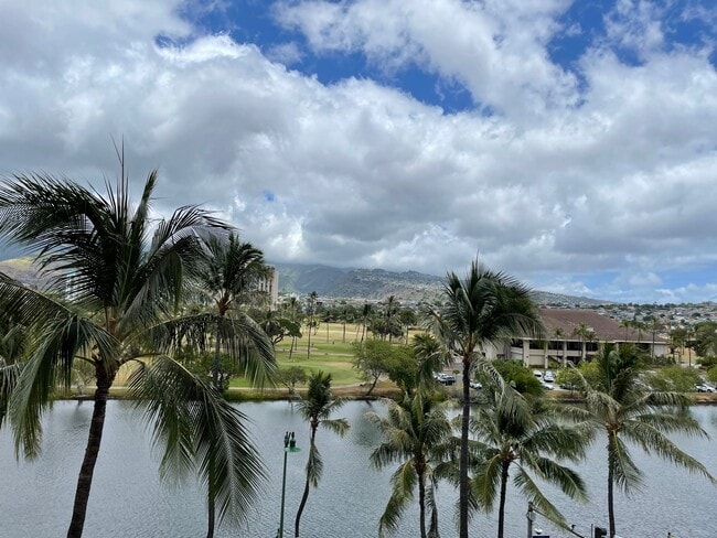 View - 320 Liliuokalani Ave Unit 604