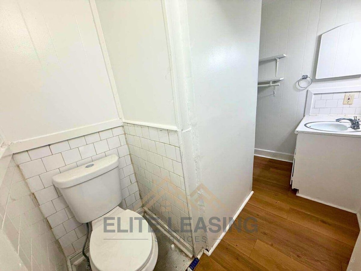 Photo - 1441 SW Van Buren St Unit B