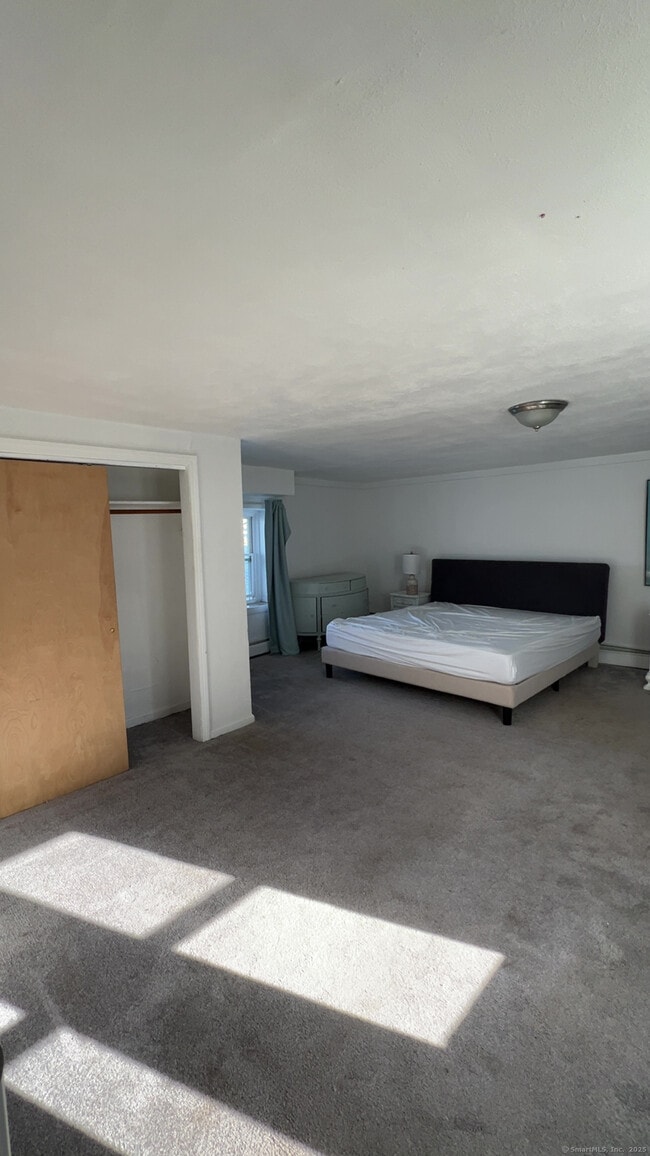 Photo - 204 Pequot Ave