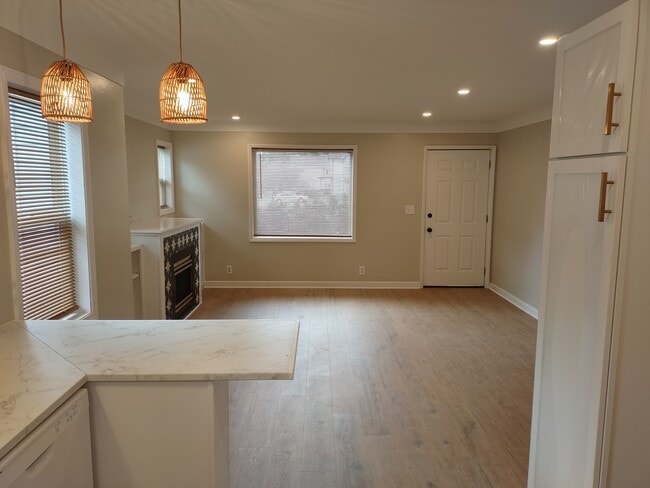 Photo - 1203 Central Ave N