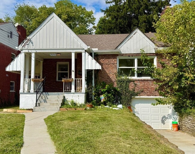 2650 Cedarbrook Dr