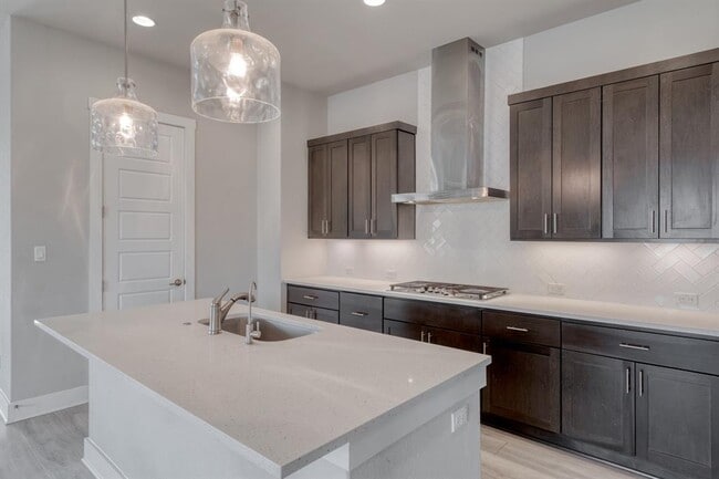 Photo - 4600 Post Ln