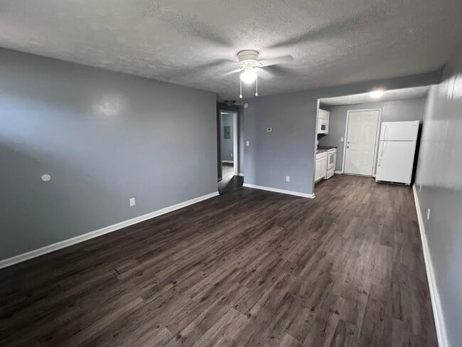 Photo - 1110 Leota Dr