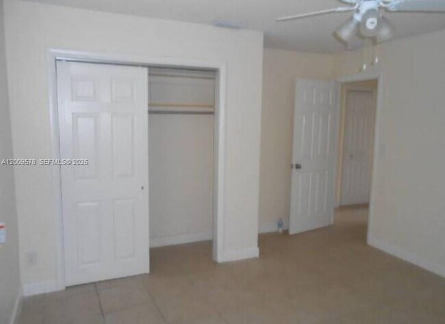 Photo - 736 NW 2nd Way