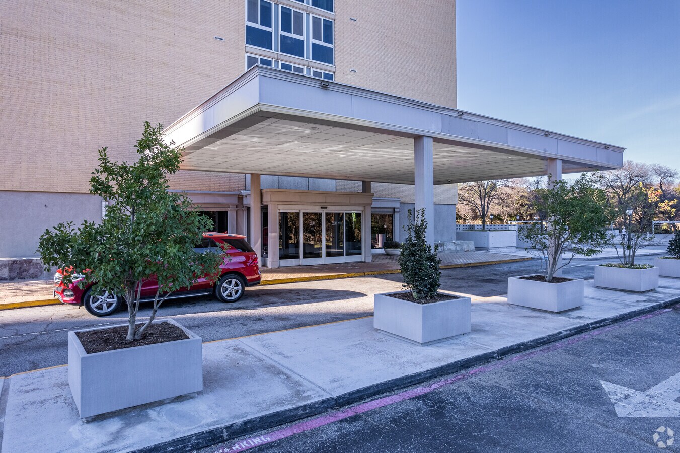 Photo - 3883 Turtle Creek Blvd