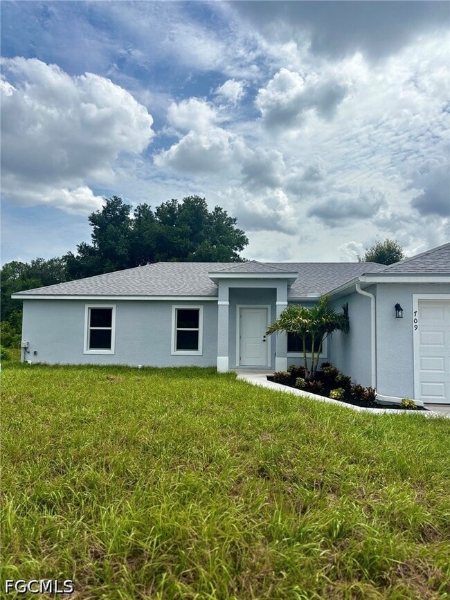 Photo - 709 Ledge St