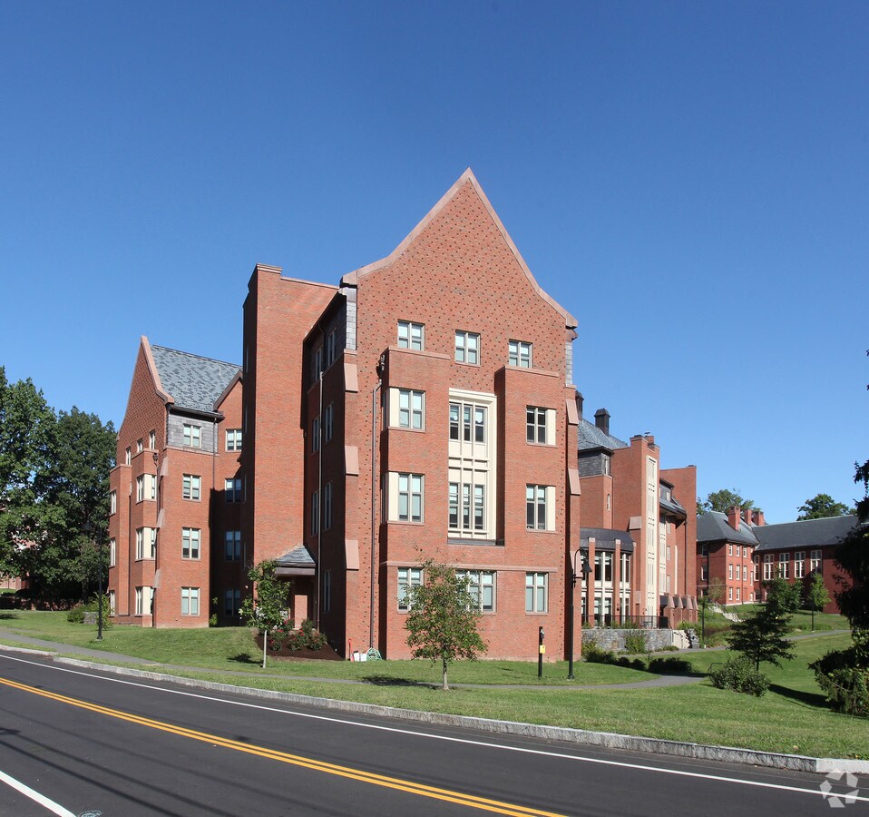Photo - NEW RESIDENCE HALL AT MHC