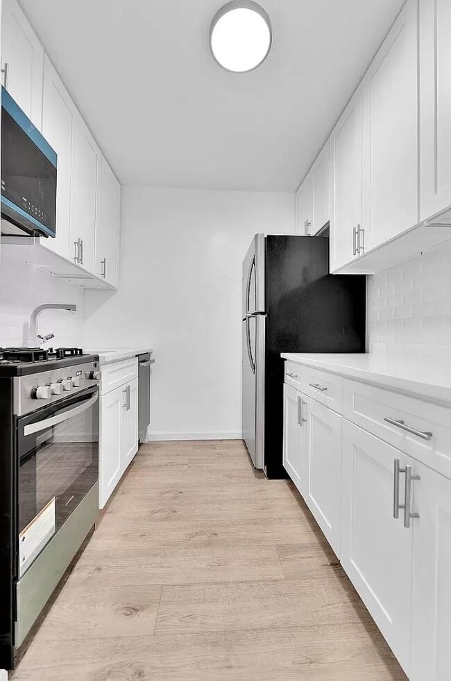 Photo - 5800 Arlington Ave