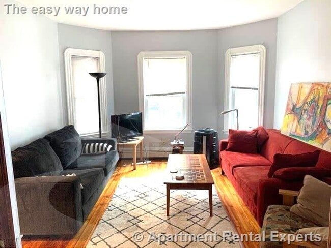 Photo - 37 Charnwood Rd Unit #1