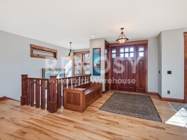 1912 Linner Woods Ct