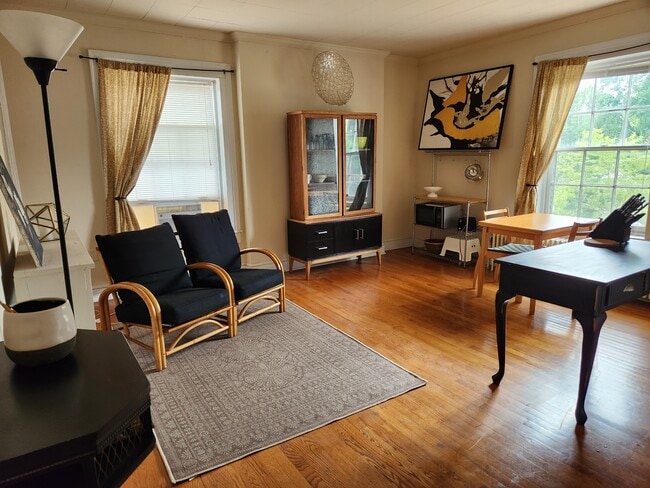 Photo - 342 Fairmont Ave, Apt 5 Unit #5 FULLY FURNISHED RENTAL Retro Loves Company