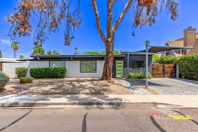 Photo - 3710 E Altadena Ave