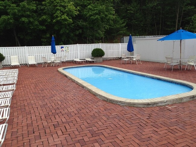 Photo - 6 Bayberry Dr Unit 1