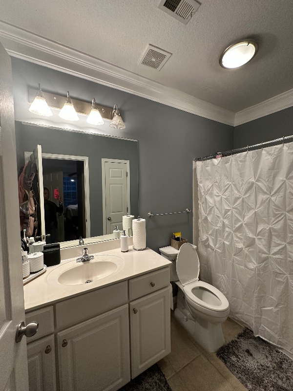 Photo - 2004 Westchester Ridge NE