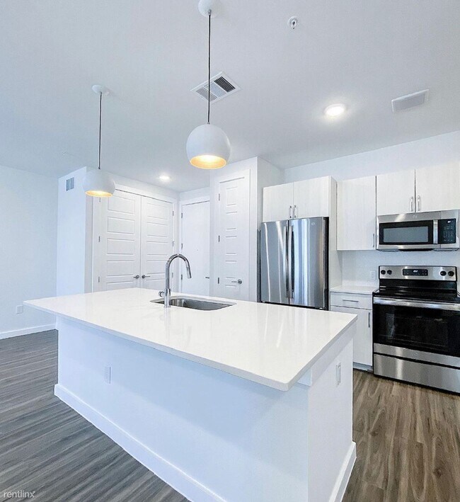 Photo - 2 br, 2 bath Condo - 3901 Shell Rd  2 Bath