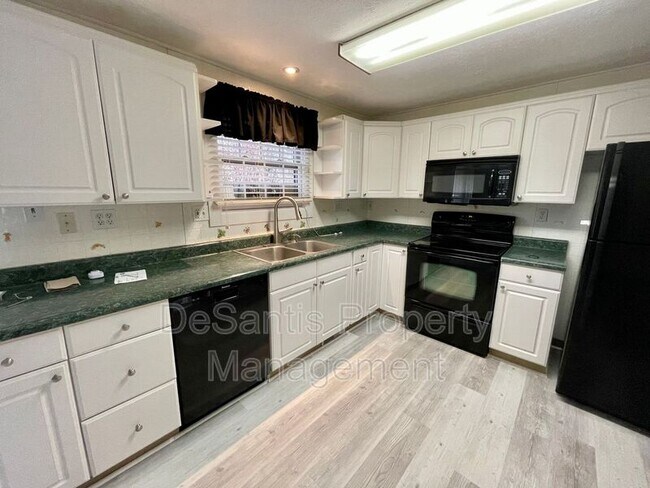 Photo - 308 Ridge Point Cir