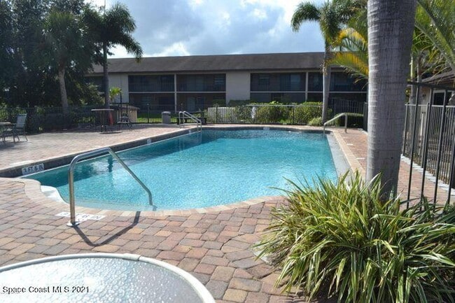 1058 Mollie Ln
