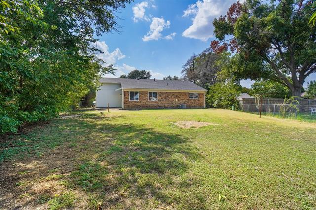 Photo - 7937 Trimble Dr
